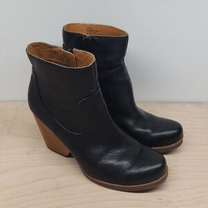 Kork-Ease Patrina Leather Ankle Boots Booties Women’s Sz 7 1/2 EUC NICE!